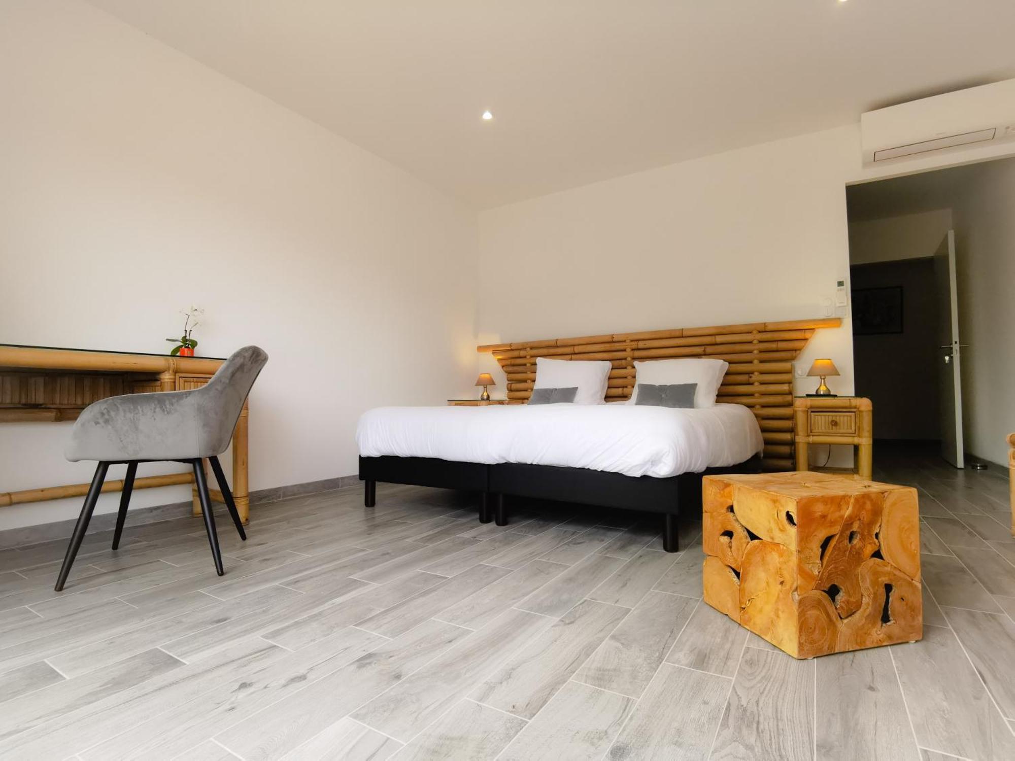 Domaine Des Bois Argentes Bed and Breakfast Saugirard Værelse billede
